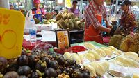 Bangkok_fruit_stall
