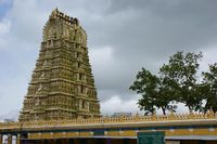 640px-Sri_Chamundeswari_temple